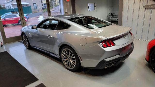 2024 Ford Mustang GT Premium Fastback