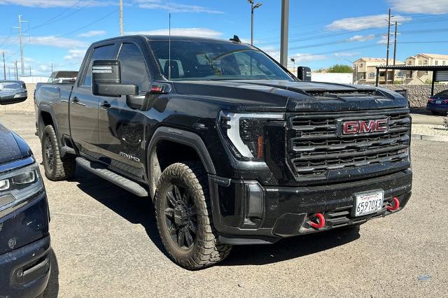 2024 GMC Sierra 2500HD 4WD Crew Cab Standard Bed AT4