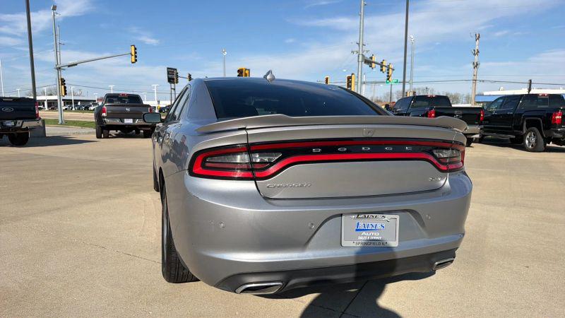 2015 Dodge Charger SXT