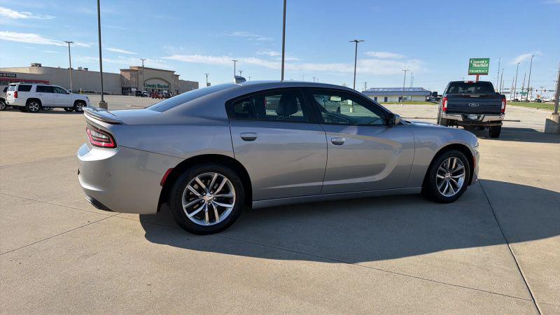 2015 Dodge Charger SXT