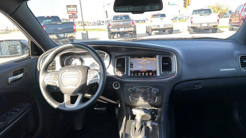 2015 Dodge Charger SXT