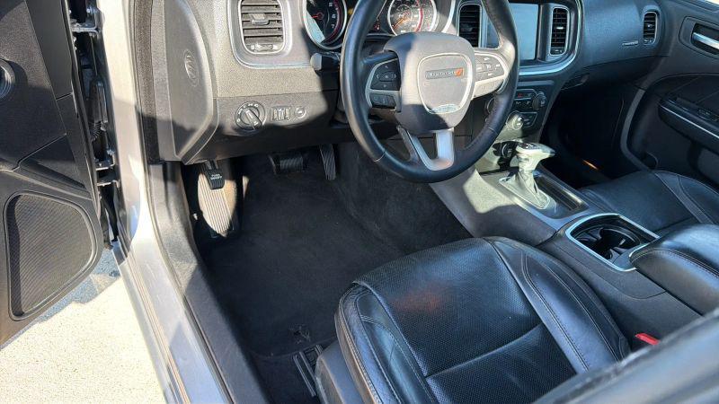 2015 Dodge Charger SXT