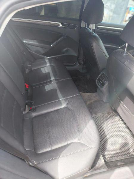 2018 Volkswagen Passat 2.0T SE