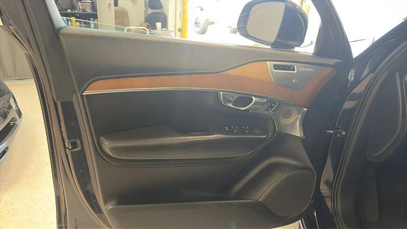 2017 Volvo XC90 Hybrid T8 Excellence