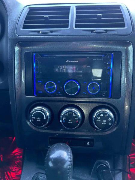 2012 Dodge Challenger SXT