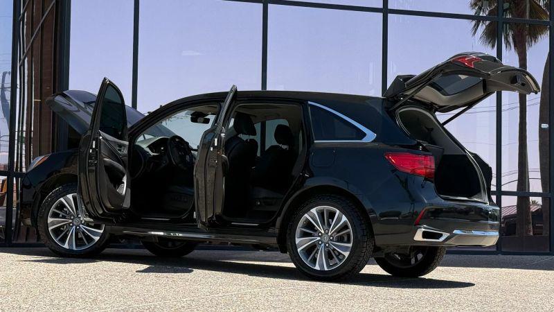 2017 Acura MDX w/Technology Package