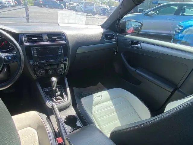 2016 Volkswagen Jetta 1.8T Sport
