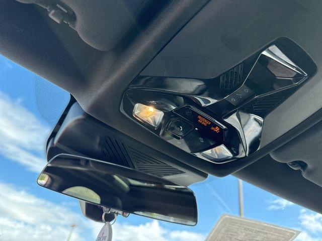 2025 BMW Coupe xDrive