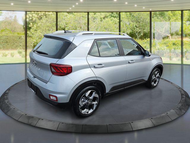 2021 Hyundai Venue SEL