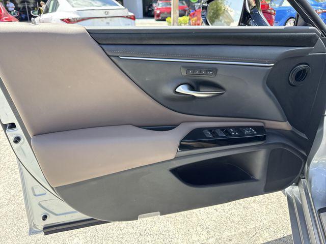 2025 Lexus ES 350 350