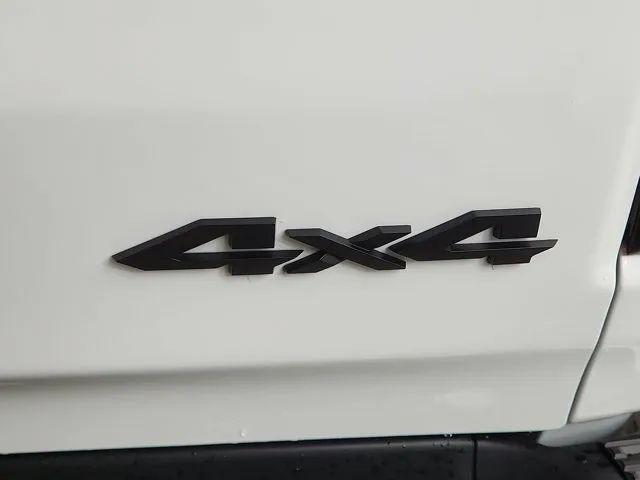 2026 Ram 1500 Express Crew Cab 4x4 5'7" Box