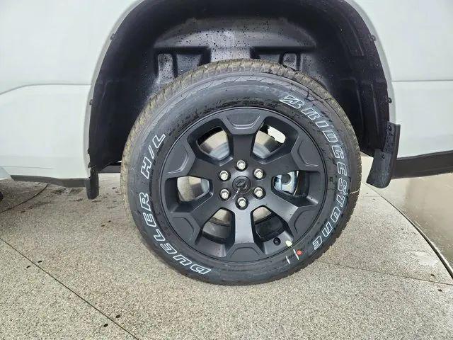 2026 Ram 1500 Express Crew Cab 4x4 5'7" Box