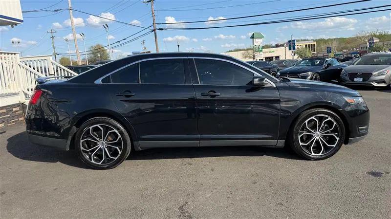 2017 Ford Taurus SHO