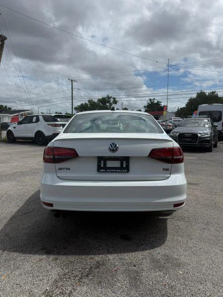 2016 Volkswagen Jetta 1.8T Sport