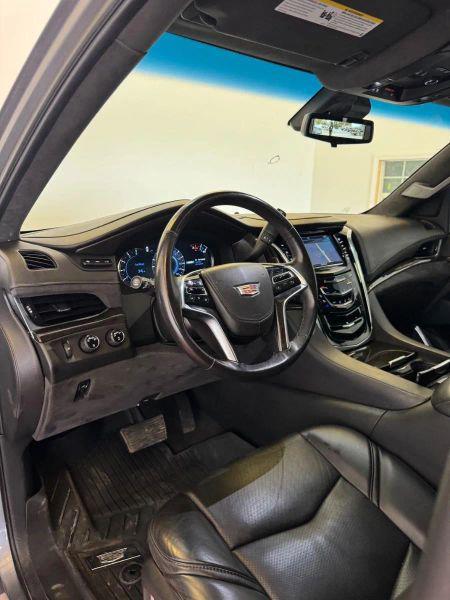2020 Cadillac Escalade ESV 4WD Platinum