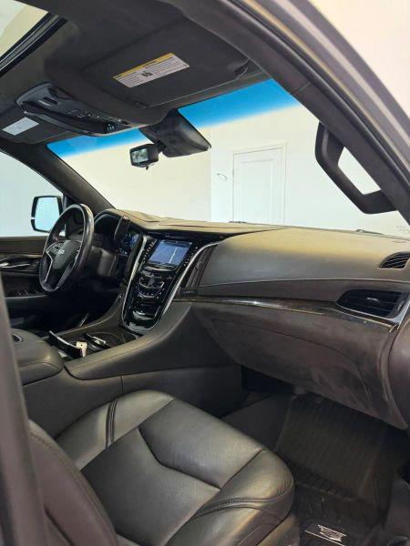 2020 Cadillac Escalade ESV 4WD Platinum