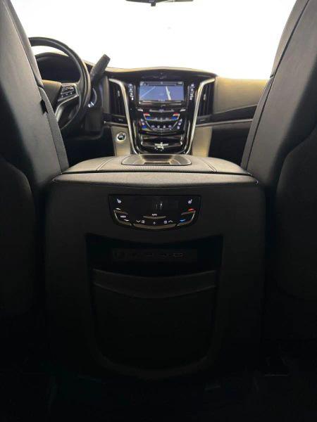2020 Cadillac Escalade ESV 4WD Platinum