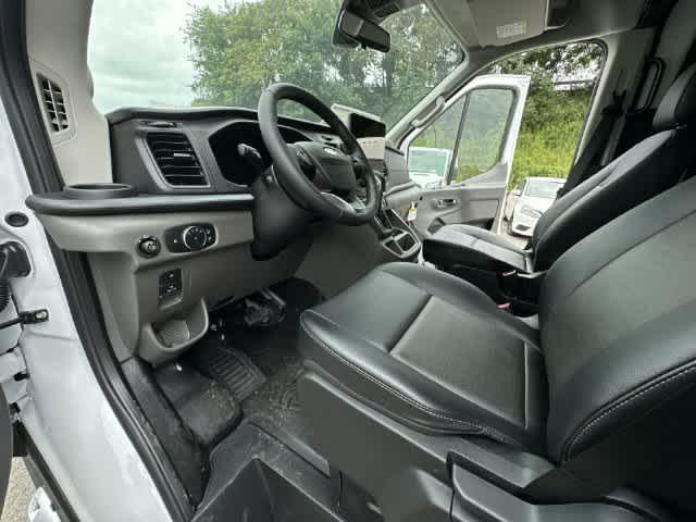 2026 Ford Transit Cargo Van T-250 148 Med Rf 9150 GVWR AWD