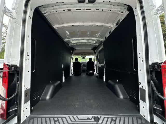 2026 Ford Transit Cargo Van T-250 148 Med Rf 9150 GVWR AWD