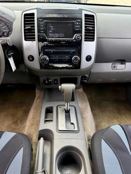 2017 Nissan Frontier SV
