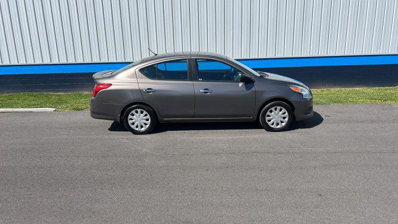 2016 Nissan Versa 1.6 SV