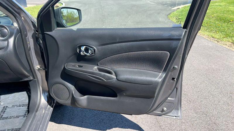 2016 Nissan Versa 1.6 SV