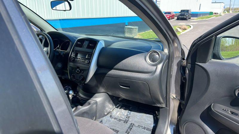2016 Nissan Versa 1.6 SV