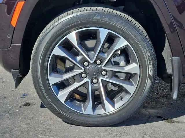 2022 Jeep Grand Cherokee Overland 4x4