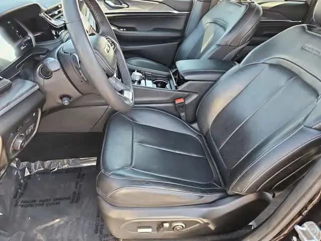 2022 Jeep Grand Cherokee Overland 4x4