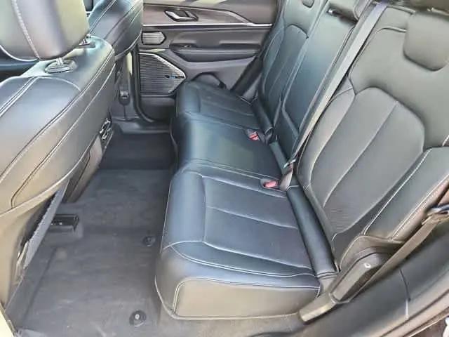 2022 Jeep Grand Cherokee Overland 4x4