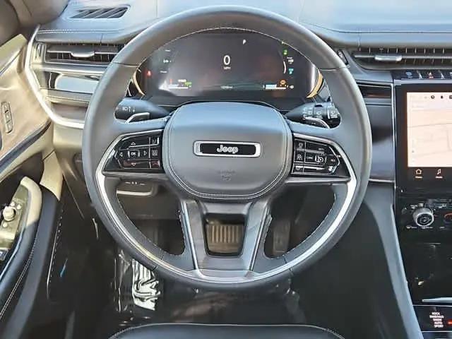 2022 Jeep Grand Cherokee Overland 4x4