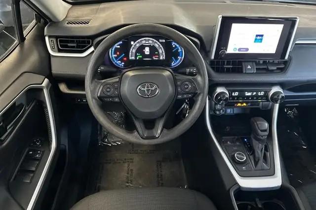 2023 Toyota RAV4 Hybrid LE