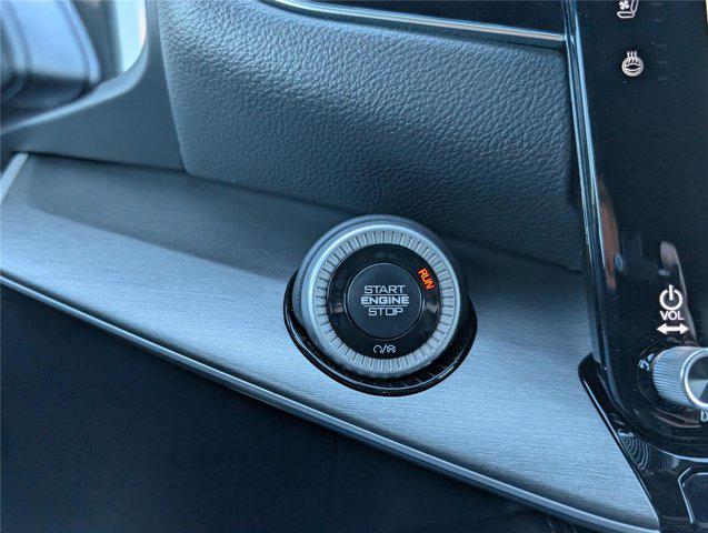 2026 Jeep Grand Wagoneer Limited Altitude 4x4