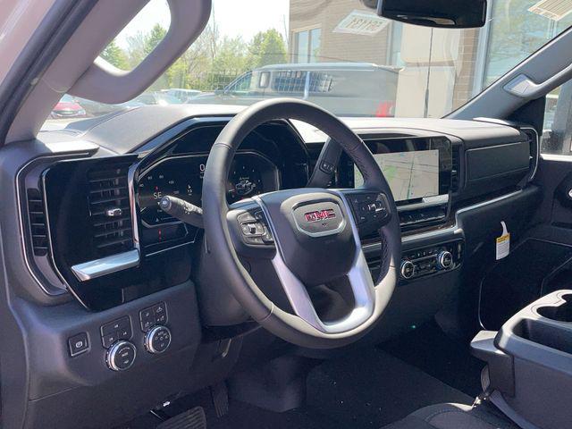 2026 GMC Sierra 2500HD Double Cab, Standard Bed, SLE, RWD