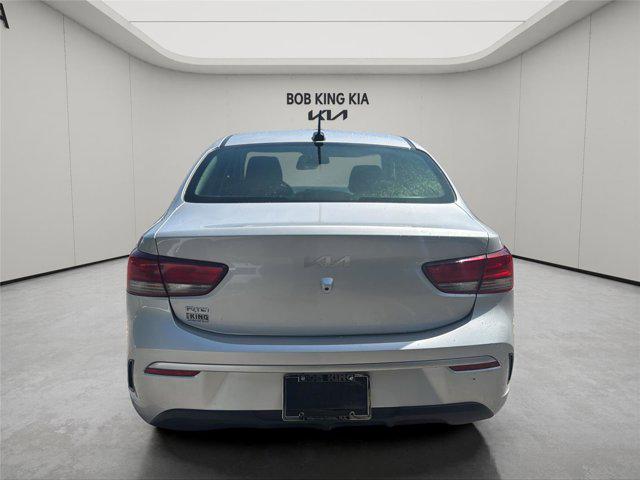 2022 Kia Rio LX