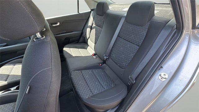 2022 Kia Rio LX