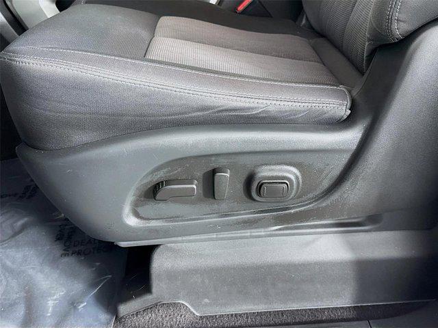 2024 Nissan Titan XD Crew Cab SV 4x4