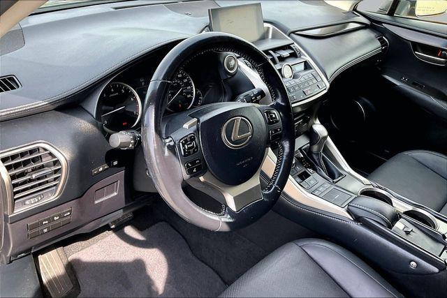 2016 Lexus NX 200t 200t