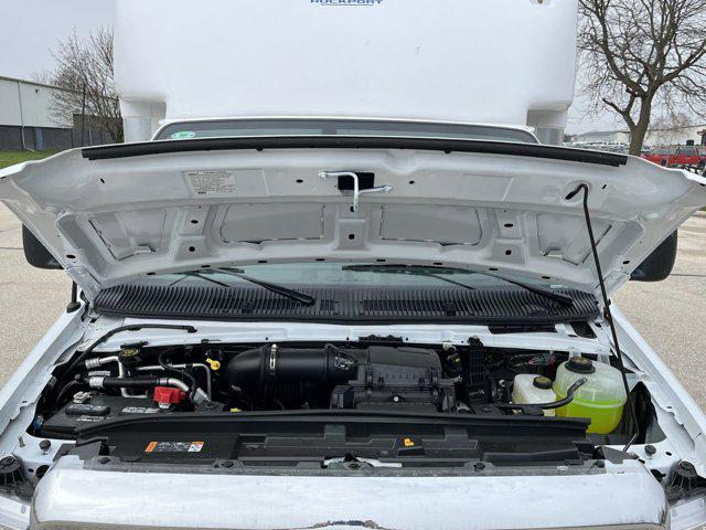 2027 Ford E-Series Cutaway Base