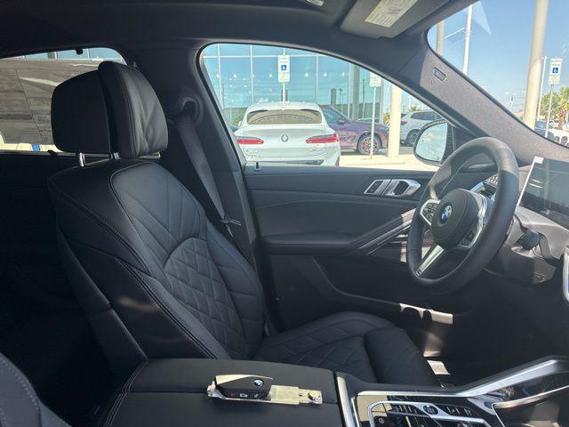 2027 BMW X6 xDrive40i