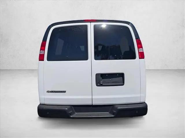 2023 Chevrolet Express Passenger RWD 3500 Extended Wheelbase LS