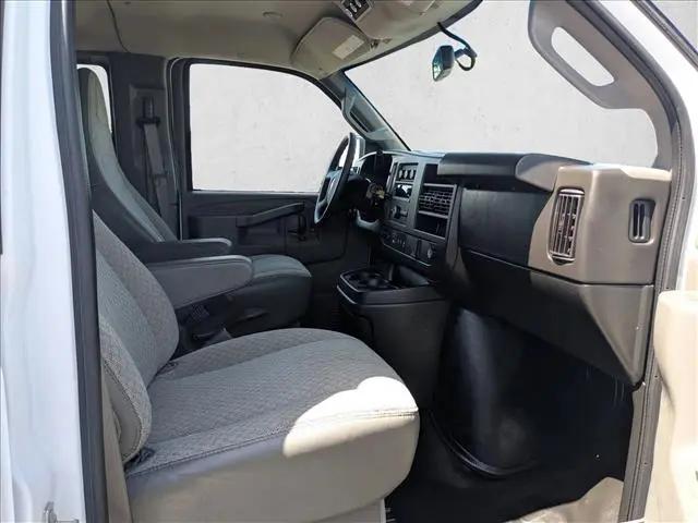 2023 Chevrolet Express Passenger RWD 3500 Extended Wheelbase LS