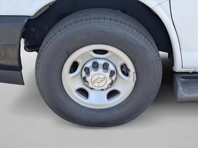 2023 Chevrolet Express Passenger RWD 3500 Extended Wheelbase LS