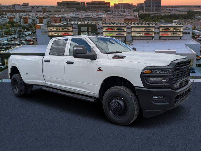 2026 RAM Ram 3500 RAM 3500 TRADESMAN CREW CAB 4X4 8 BOX