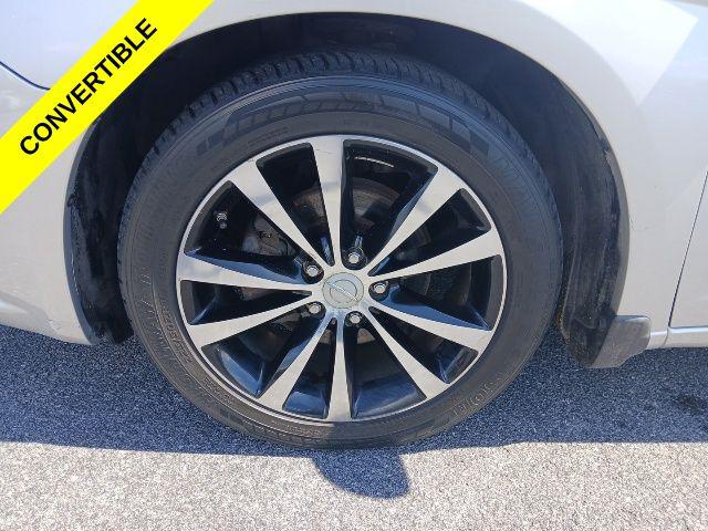 2012 Chrysler 200 S 2012 Chrysler 200 S
