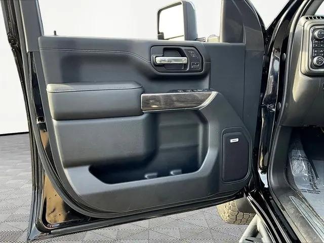 2020 Chevrolet Silverado 2500HD 4WD Crew Cab Standard Bed LTZ
