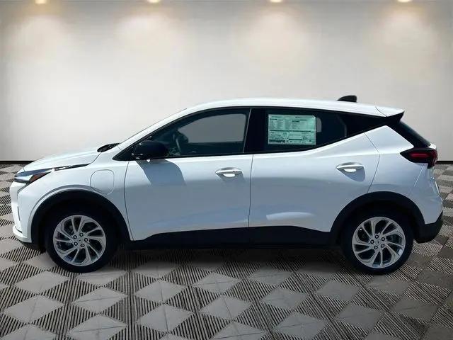2027 Chevrolet Bolt LT FWD