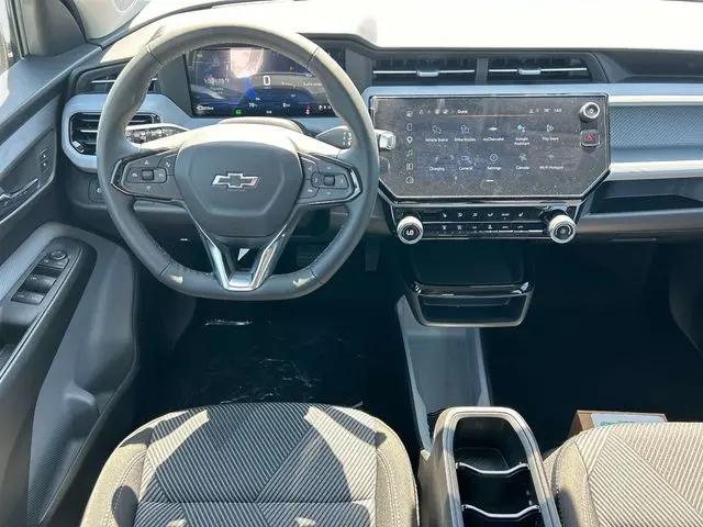 2027 Chevrolet Bolt LT FWD