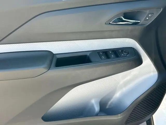 2027 Chevrolet Bolt LT FWD