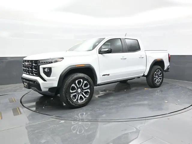 2024 GMC Canyon 4WD AT4